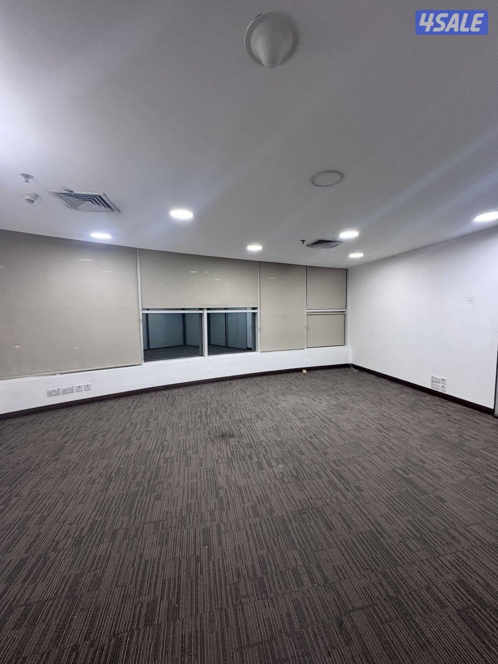 مكتب للإيجار بالعاصمة2