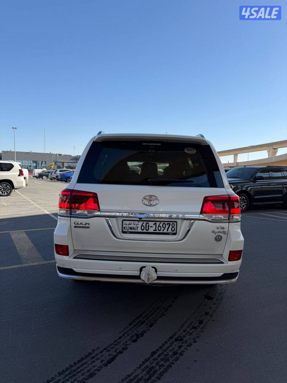 لاندكروز تورنق موديل 2021 سقنيجر الساير جلد عداد 1492