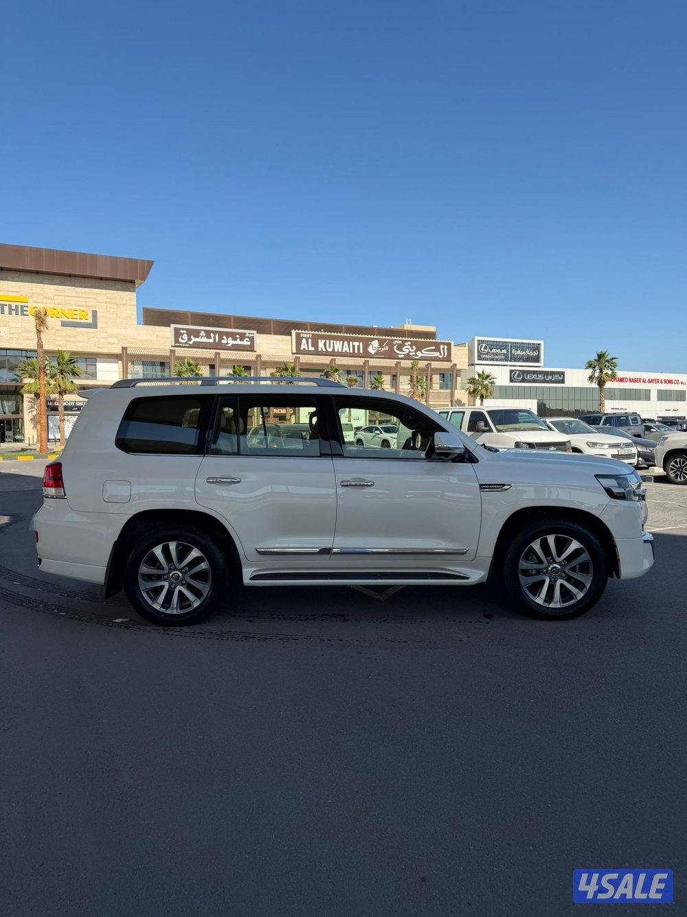 لاندكروز تورنق موديل 2021 سقنيجر الساير جلد عداد 1495