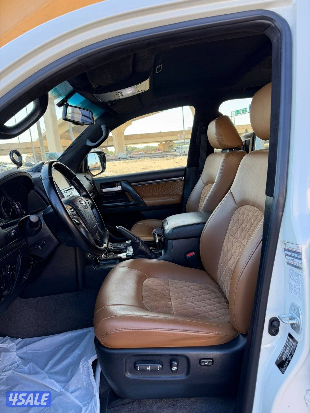 لاندكروز تورنق موديل 2021 سقنيجر الساير جلد عداد 1496