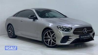 Mercedes-Benz E-Class0