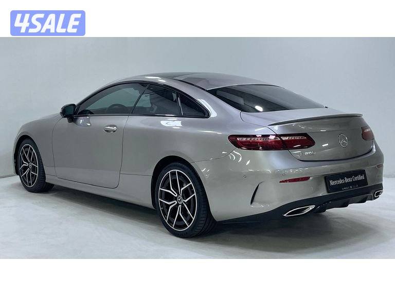 Mercedes-Benz E-Class5