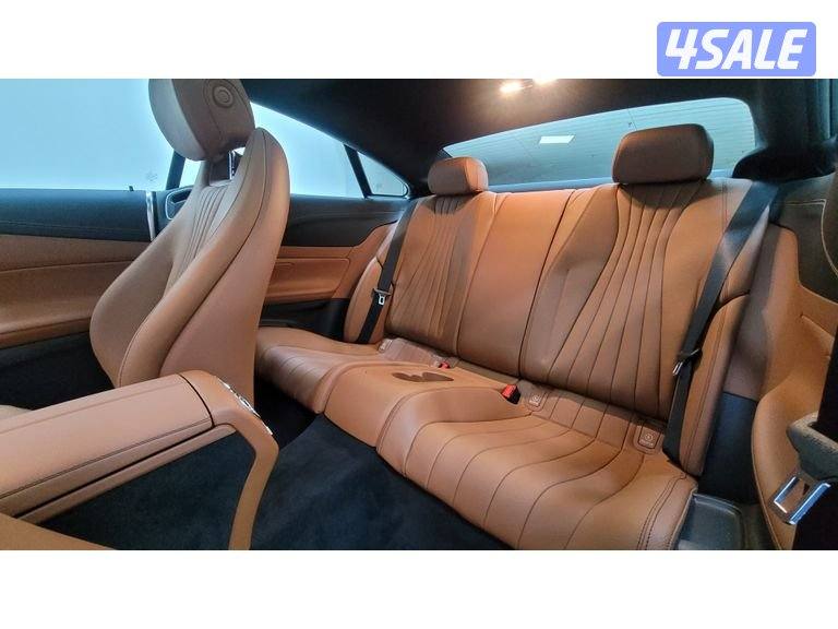 Mercedes-Benz E-Class13