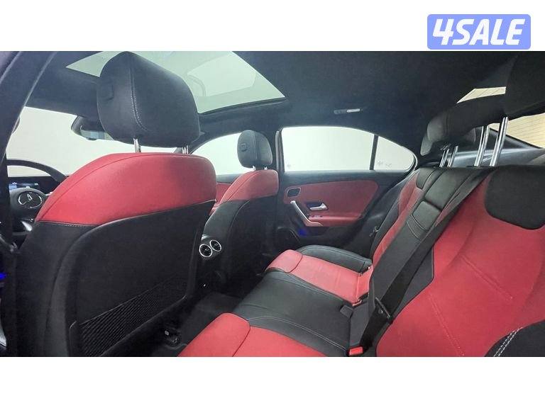 Mercedes-Benz A-Class13