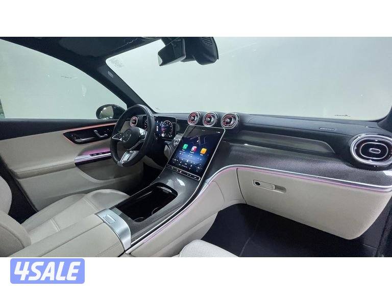 Mercedes-Benz GLC SUV9