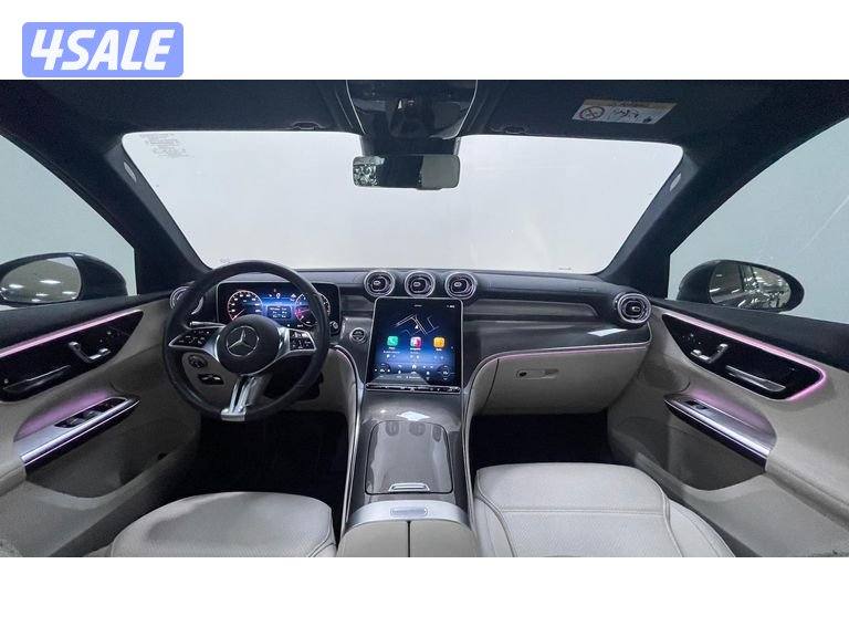 Mercedes-Benz GLC SUV11