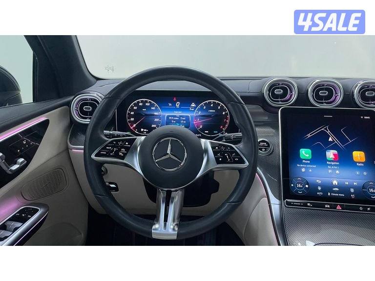 Mercedes-Benz GLC SUV12