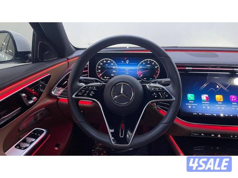 Mercedes-Benz E-Class12