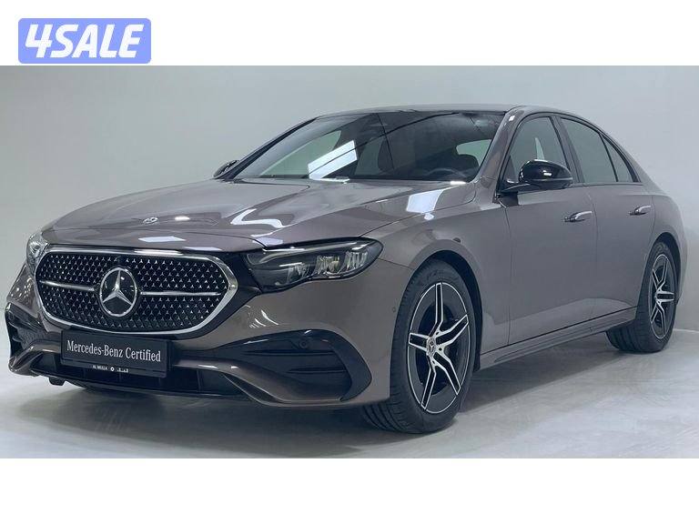 Mercedes-Benz E-Class3