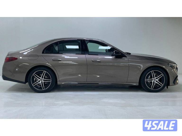 Mercedes-Benz E-Class4