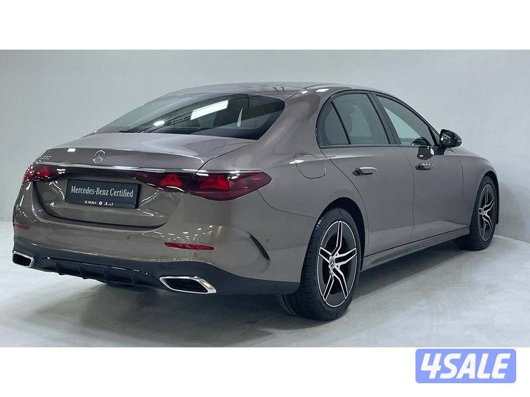 Mercedes-Benz E-Class7