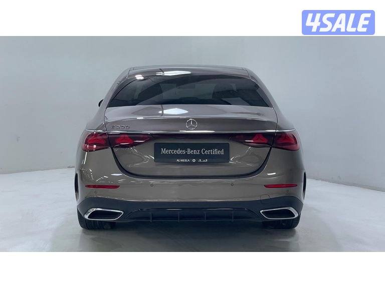 Mercedes-Benz E-Class6