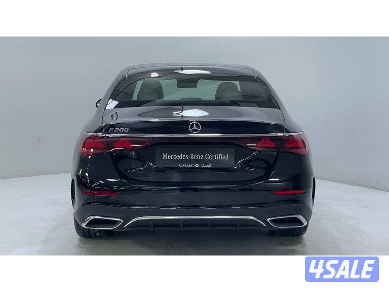 Mercedes-Benz E-Class6