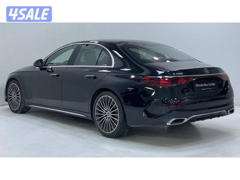 Mercedes-Benz E-Class5