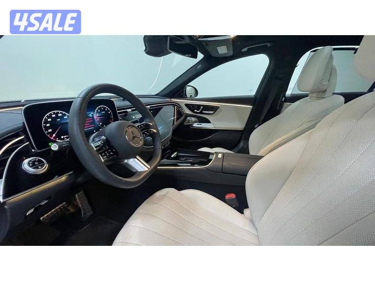 Mercedes-Benz E-Class10