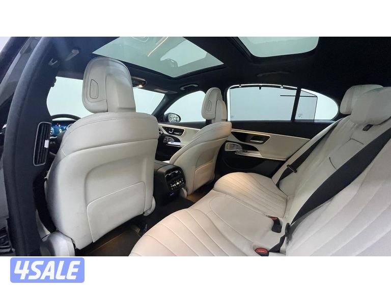 Mercedes-Benz E-Class13