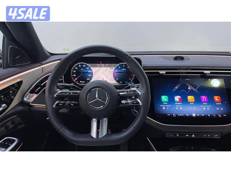 Mercedes-Benz E-Class12