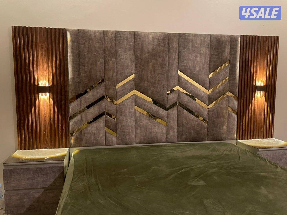 للبيع غرفة ملابس بالاضافة الى تسريحة و كبت عطور و سرير كينق سايز2