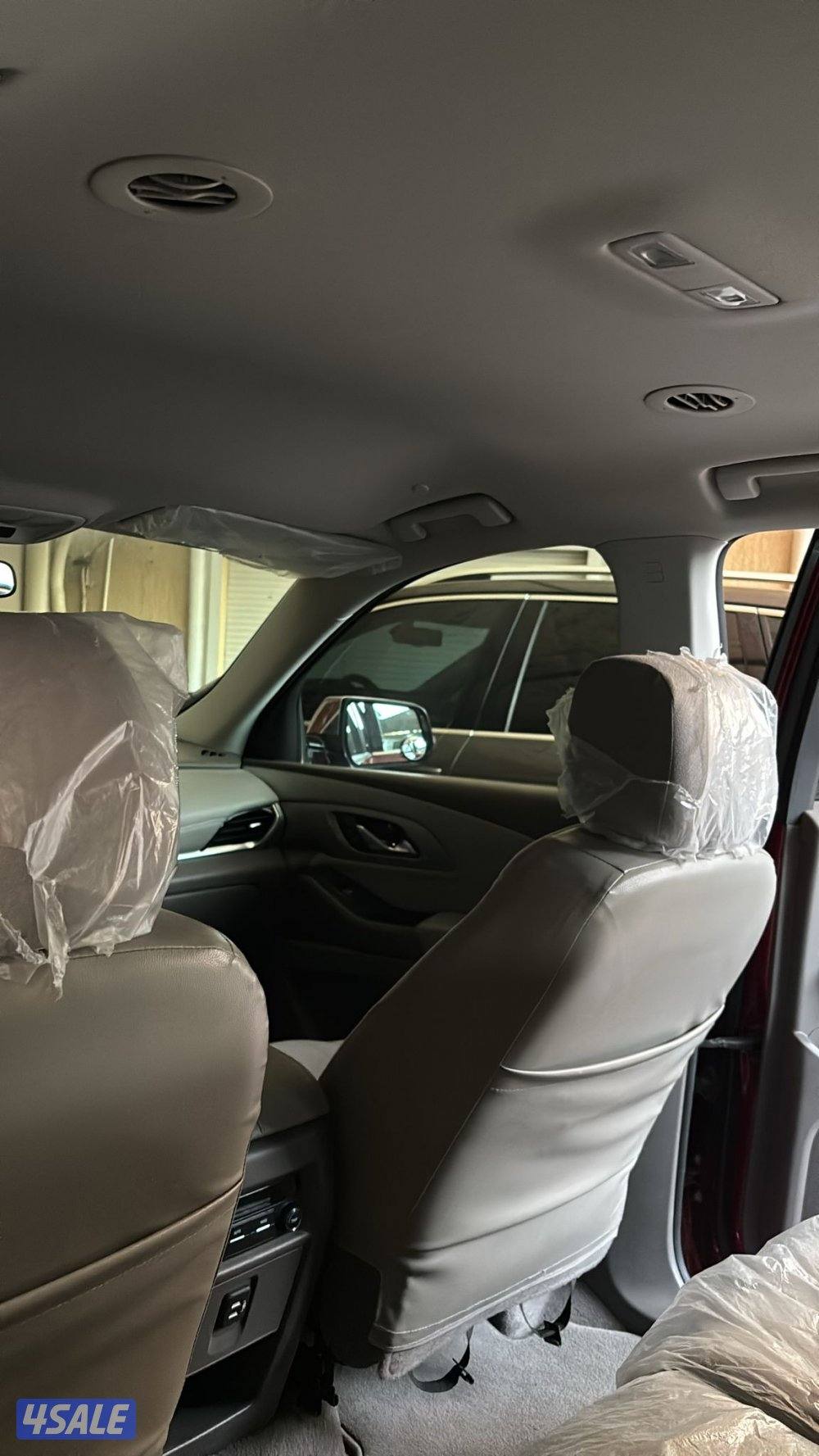 للبيع شفر ترافيس 7ركاب شبة وكالة شرط الفحص كامل2