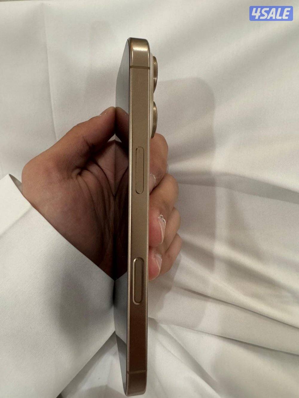 للبيع ايفون 16 برو5