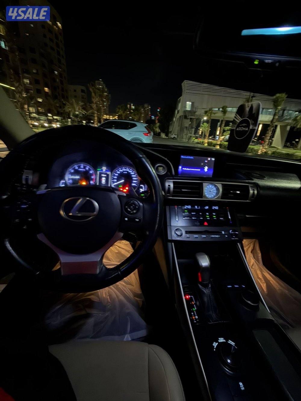 لكزس is  شرط الفحص1