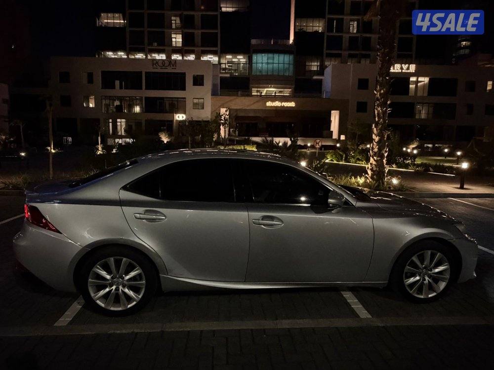 لكزس is  شرط الفحص2