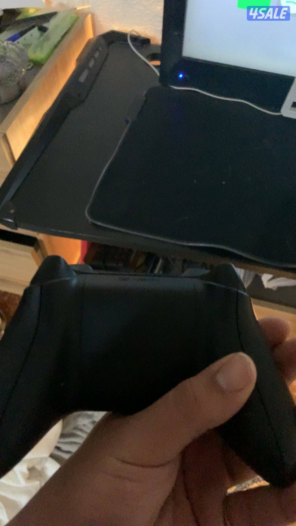 للبيع اكس بوكس ويا فورزا ويا يده كل شي جديد وعلى الشرط الصامل يبشر0