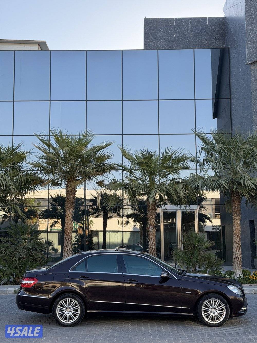 للبيع مرسيدس e250 موديل 2011 عداد 1907
