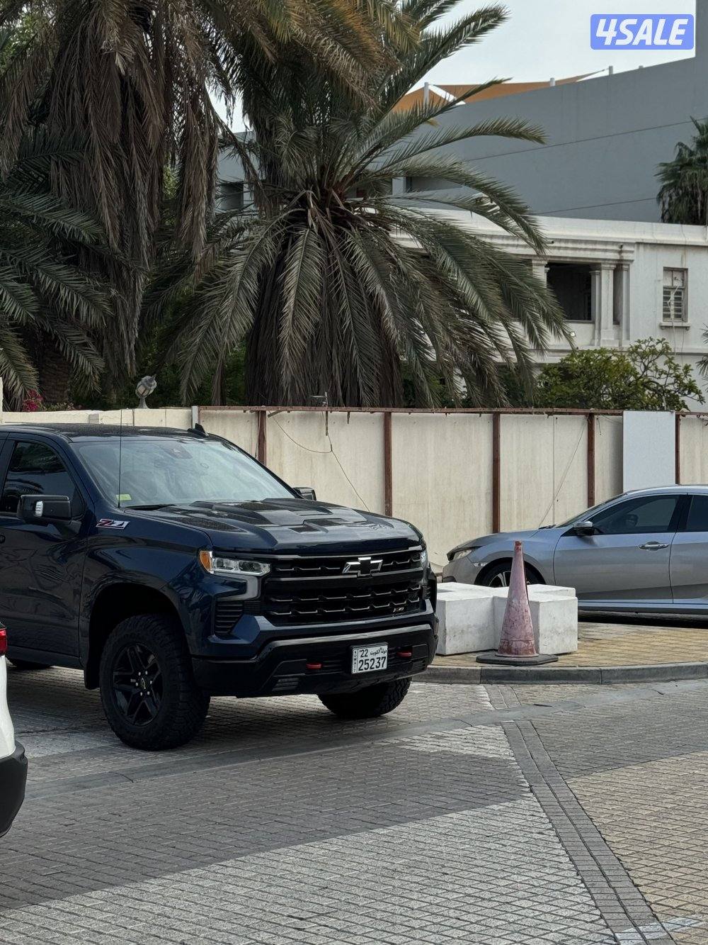 للبيع تريل بوس ٢٠٢٣ حالة الوكاله وارد الغانم8