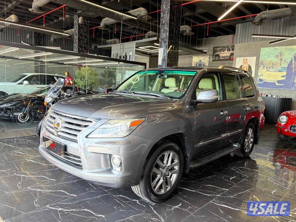 لكزس LX 5700