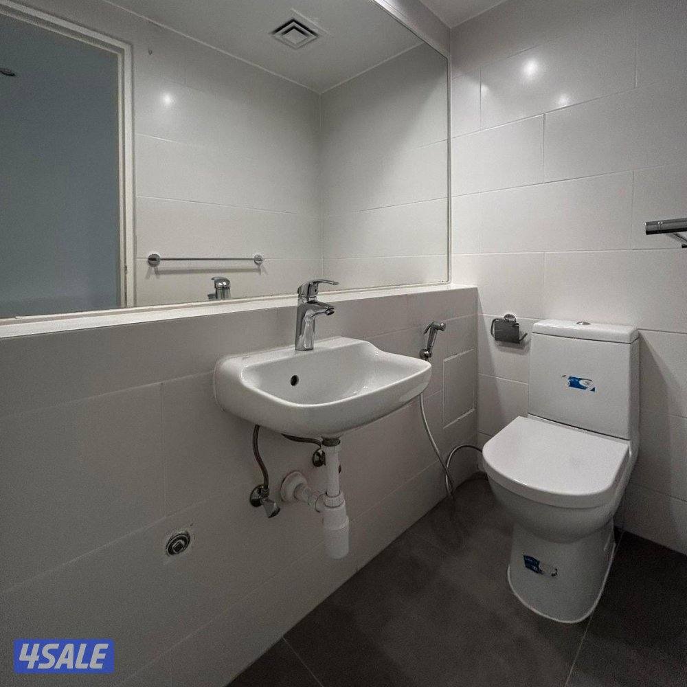 شقة نصف مفروشة للإيجار في بنيد القار9