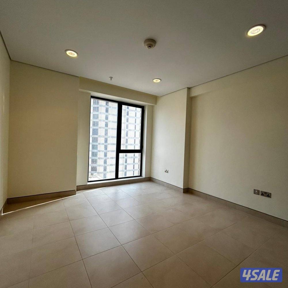 شقة إطلالة بحرية نصف مفروشة للإيجار في بنيد القار4