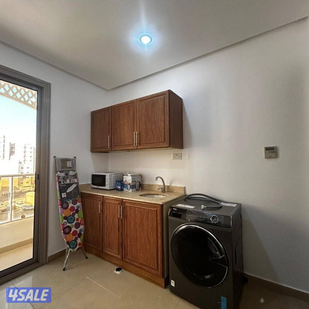 شقة سكنية للإيجار في حولي4