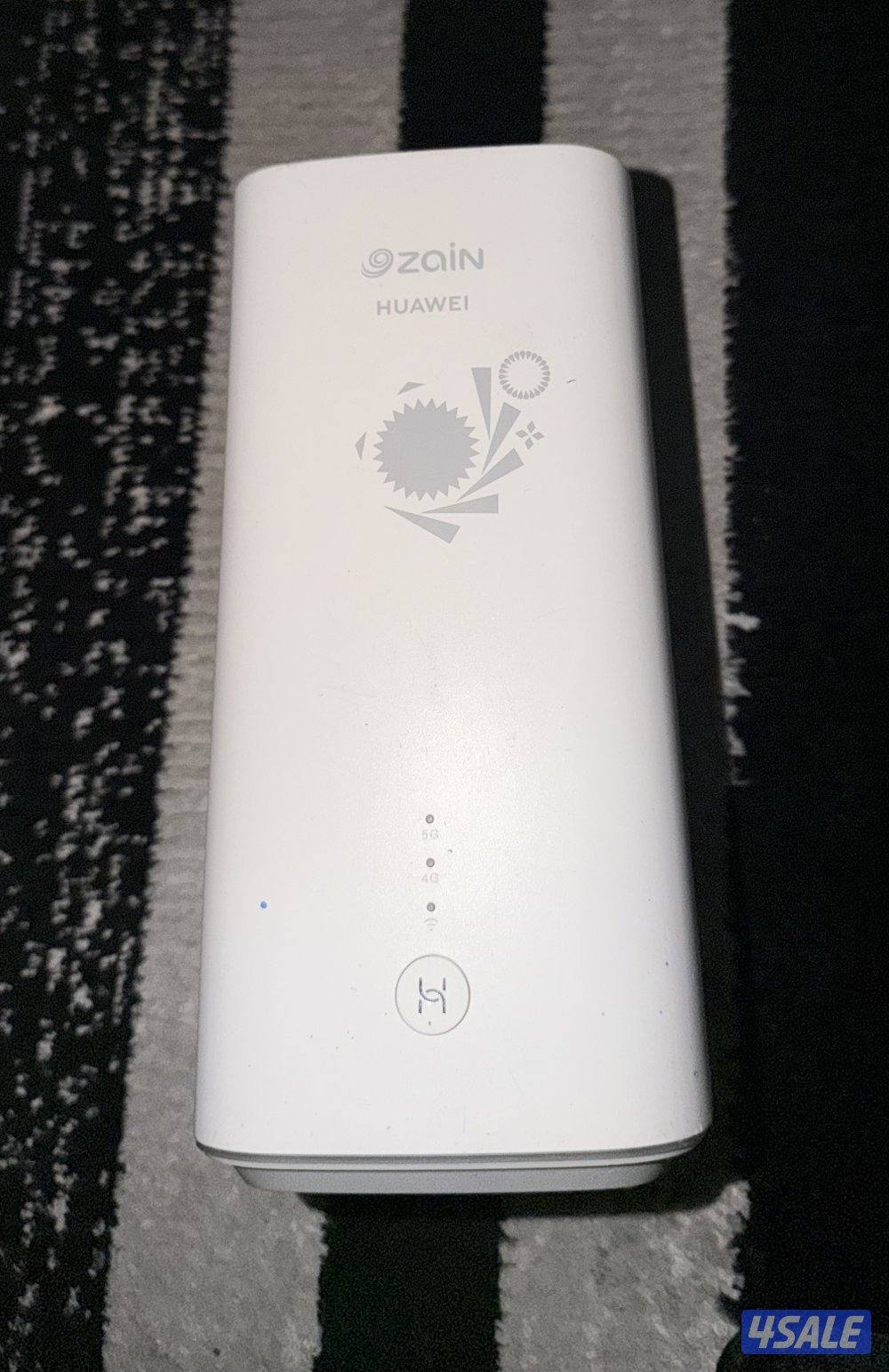 للبيع راوتر zain شبه جديد 5g0