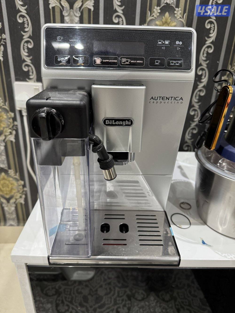 مكينه قهوه ديلونجي0