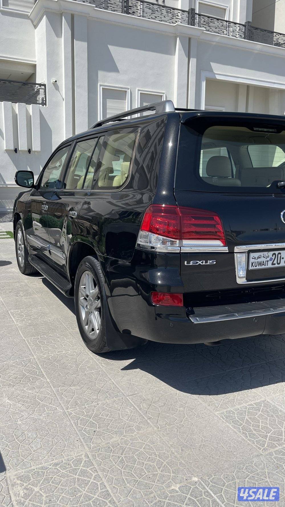 للبيع لكزس الساير موديل ٢٠١٢شرط الفحص صبغ وكالة3