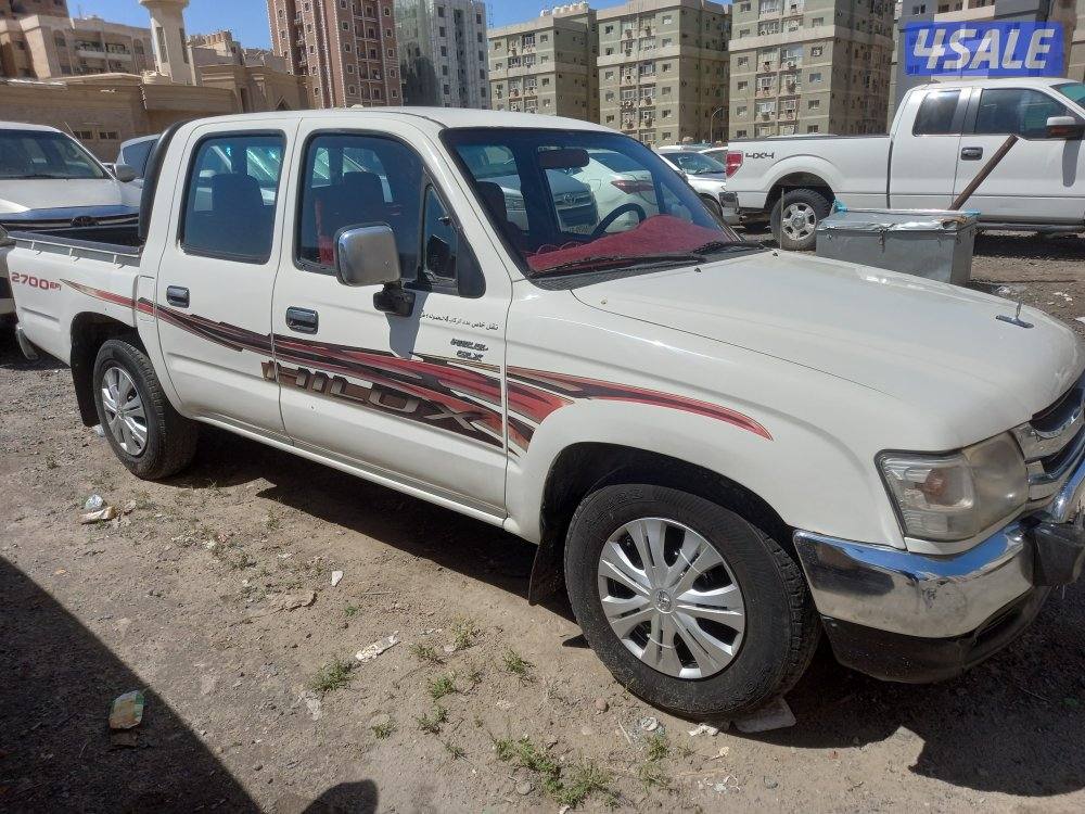 هايلوكس موديل ٢٠٠٠1