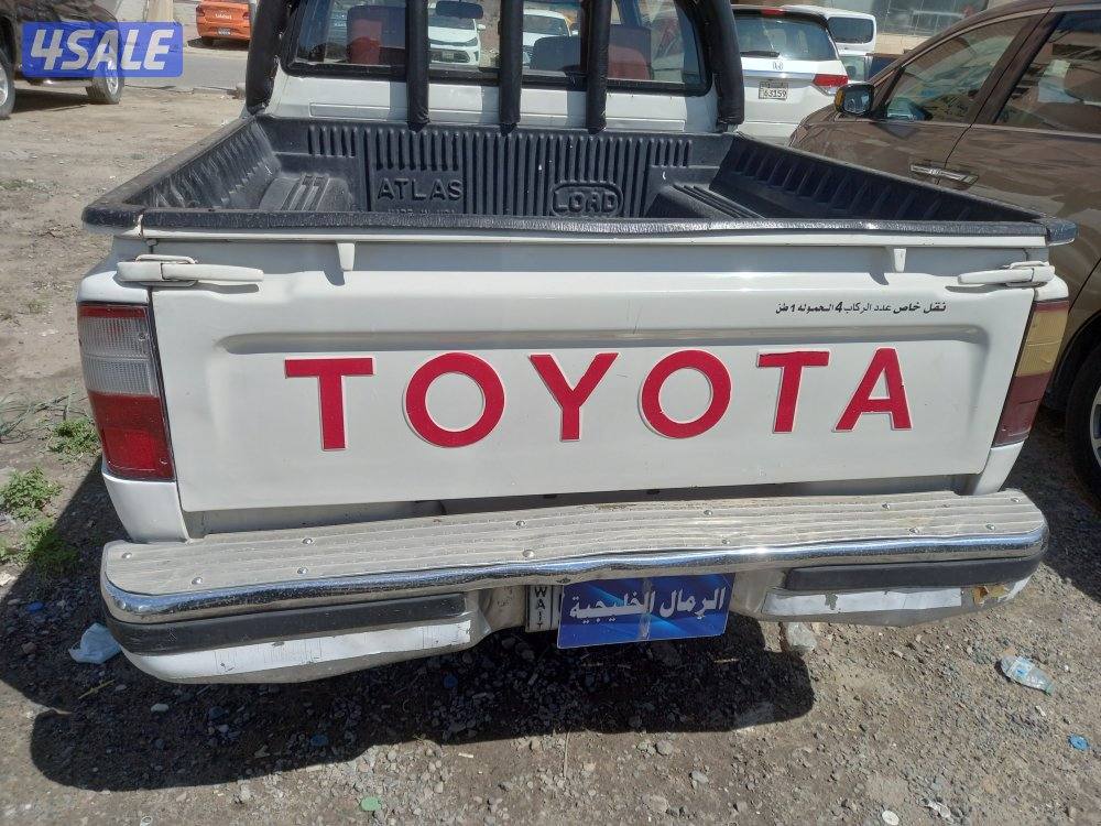 هايلوكس موديل ٢٠٠٠2