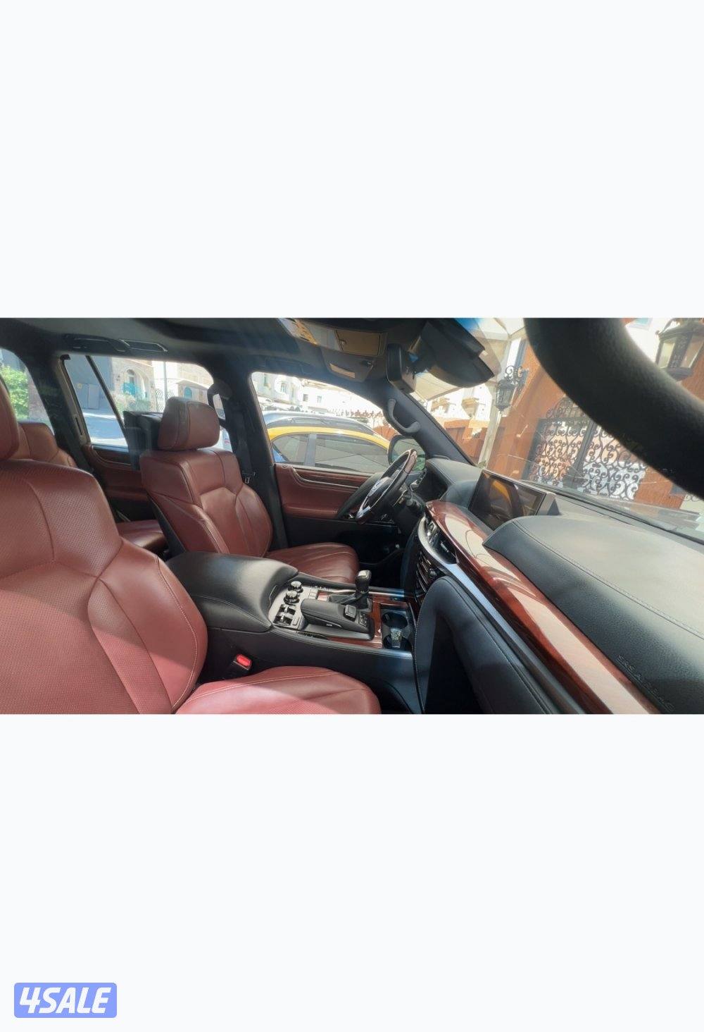 جيب لكزس ٢٠٢٠ مالك الاول5