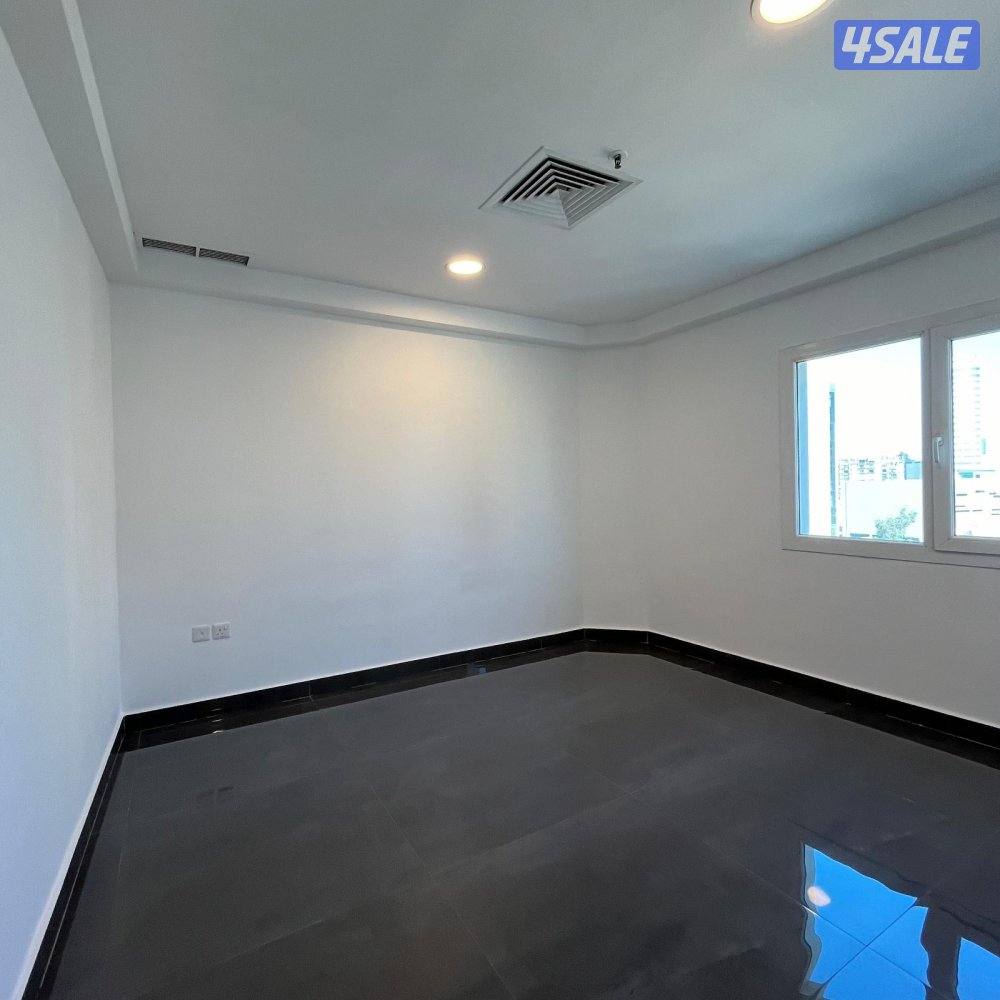 شقة مع شهر مجاني للإيجار في بنيد القار قطعة 11