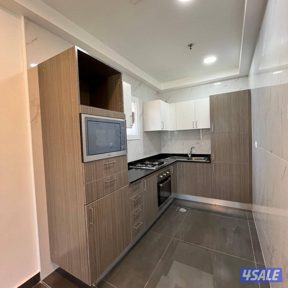 شقة مع شهر مجاني للإيجار في بنيد القار قطعة 12