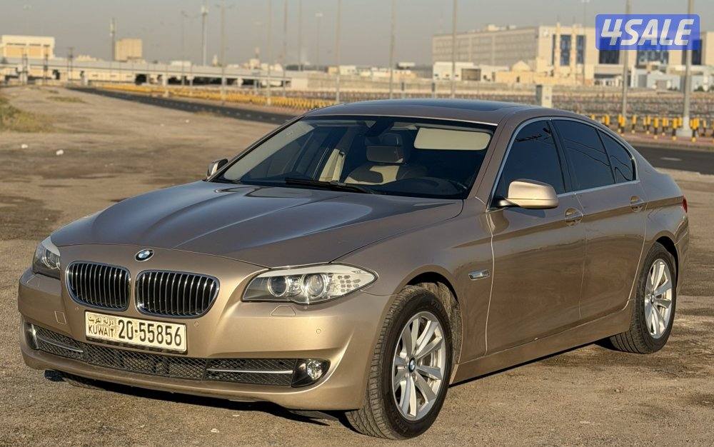 للبيع BMW 530i 2013 ماشي ١٧١6