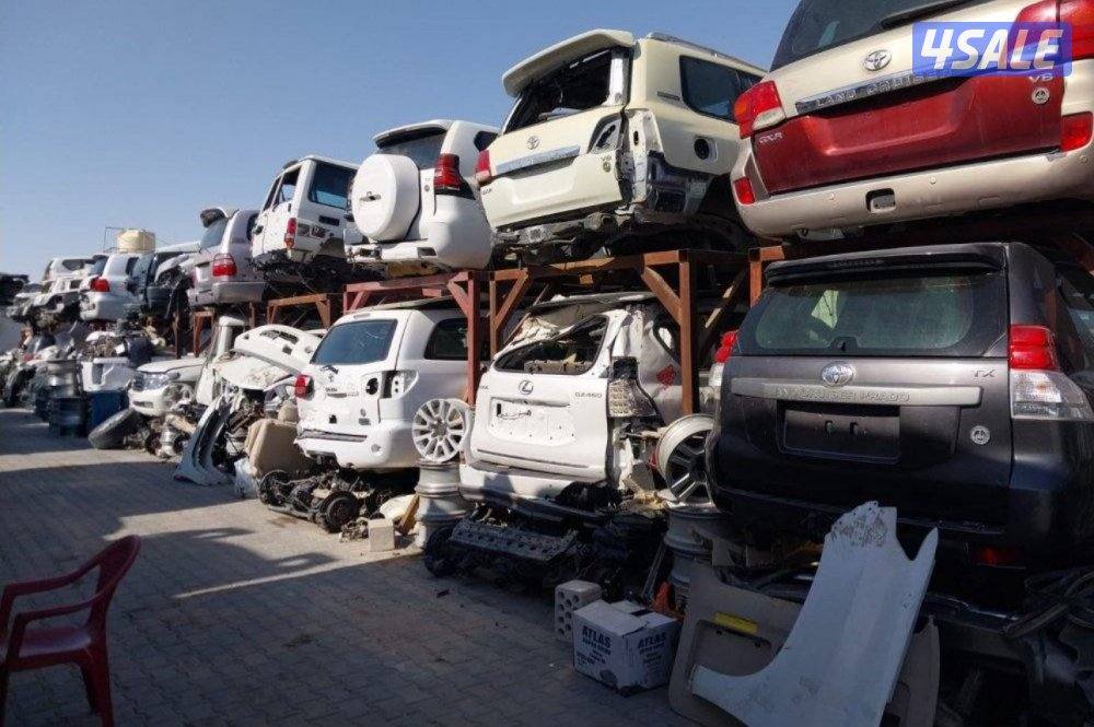 متوفر جميع انواع قطع غيار السيارت1