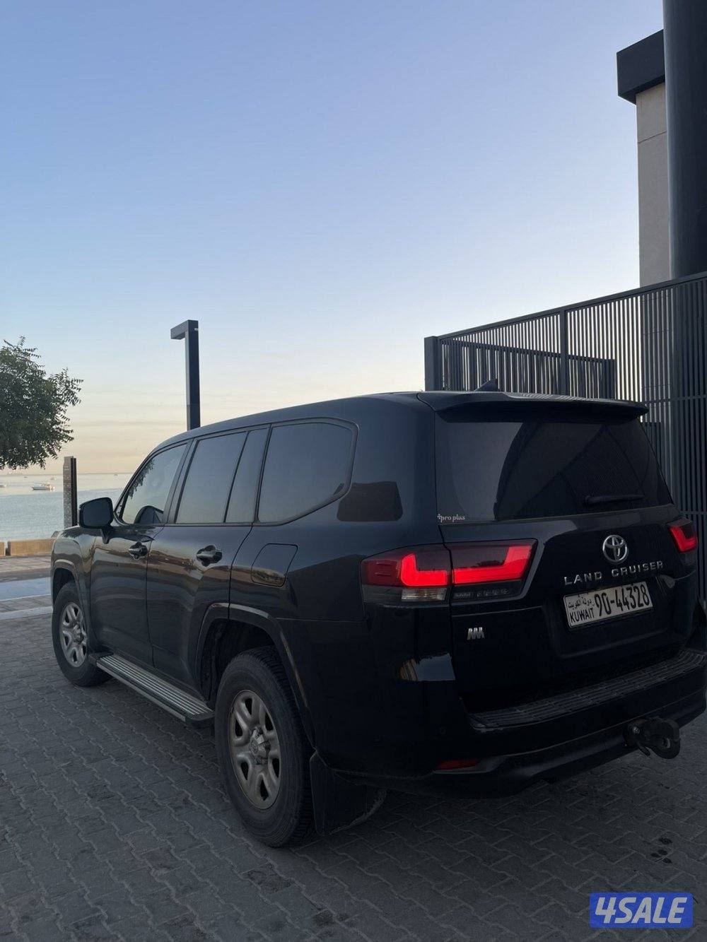 للبيع لاند0