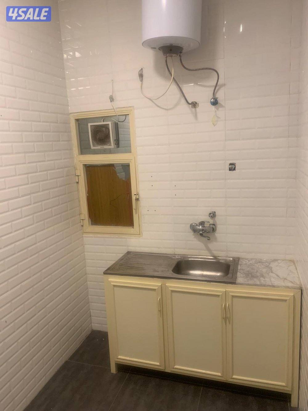 شقق للايجار خلو وفاضي غرفة وصالة ومطبخ وحمام تشطيب سوبر لوكس8