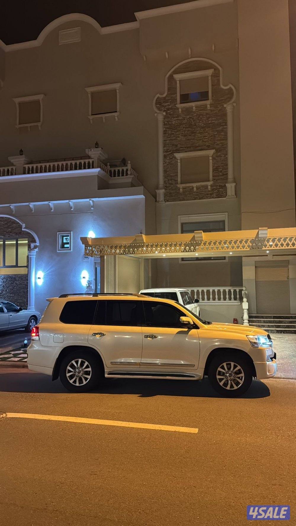 للبيع لاند 2018 Gxr ل0