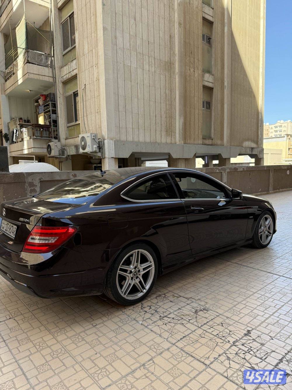 للبيع C250 موديل ٢٠١٢1