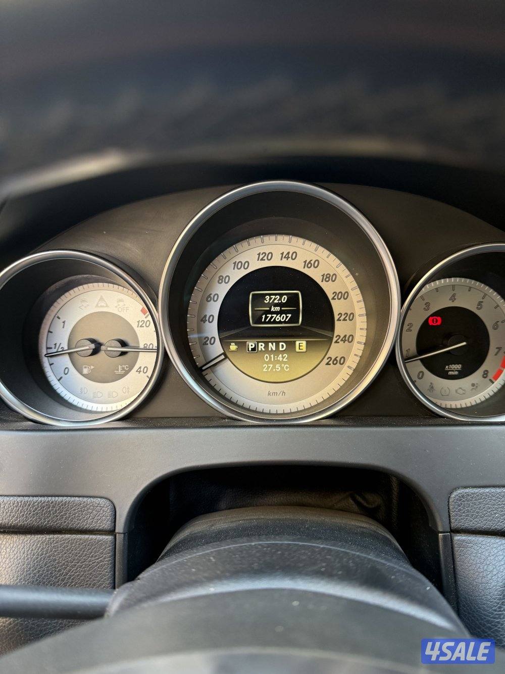 للبيع C250 موديل ٢٠١٢6