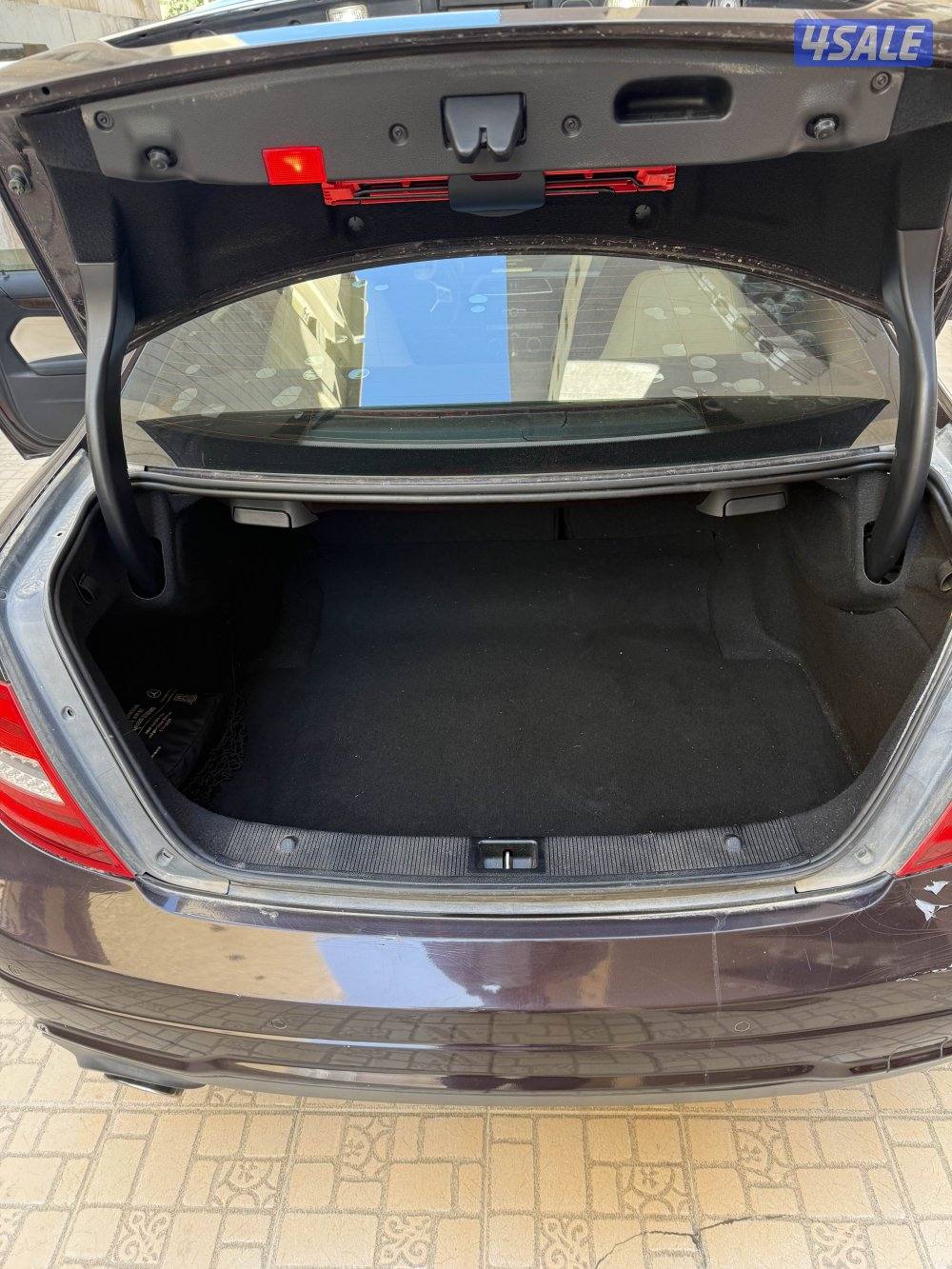 للبيع C250 موديل ٢٠١٢9