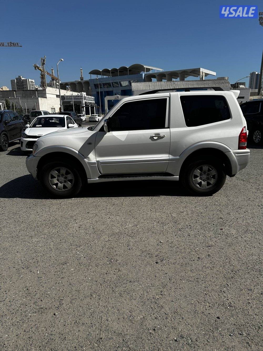 للبيع باجيرو سبورت دبل جير تيبترونك صبغ المصنع فتحة سقف لون ابيض ثلجي2